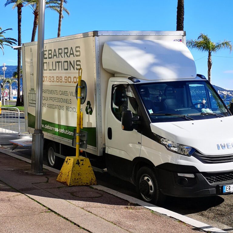 Debarras-Solutions Entreprise et locaux professionnels